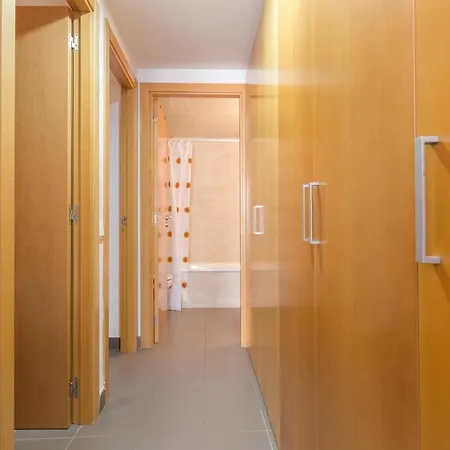 Apartamentos Cornellalux 2 Cornellà de Llobregat Buitenkant foto